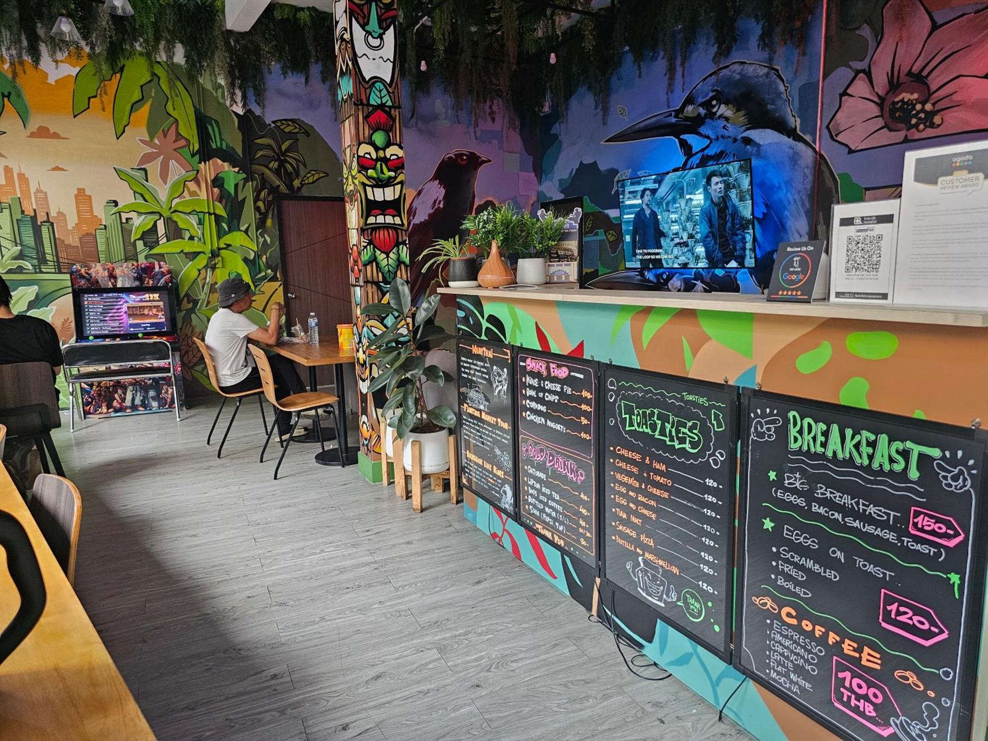 Urban Jungle Hostel Bangkok Exterior photo
